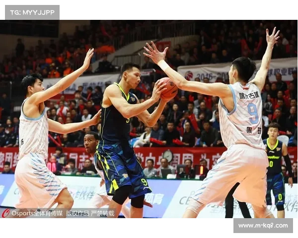 四川男篮81-60战胜辽宁夺得铜牌，周琦贡献16分13篮板