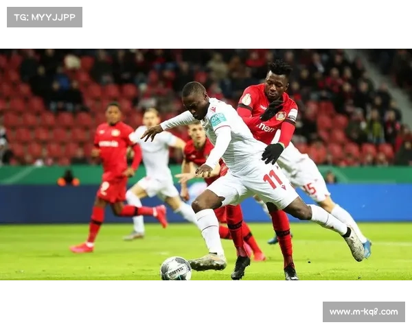 战术分析：拜仁高位逼抢如何有效限制斯图加特后场出球